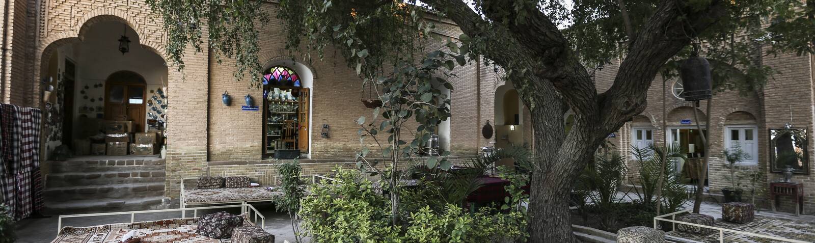 Casa de Mostofi